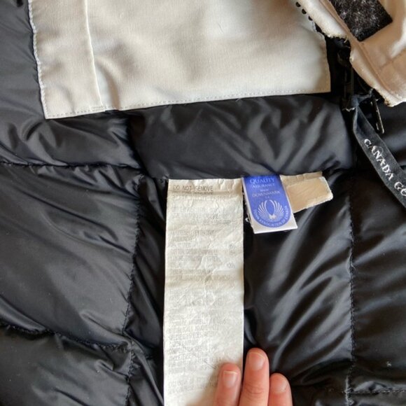 Canada Goose  Victoria Parka - Picture 8 of 9